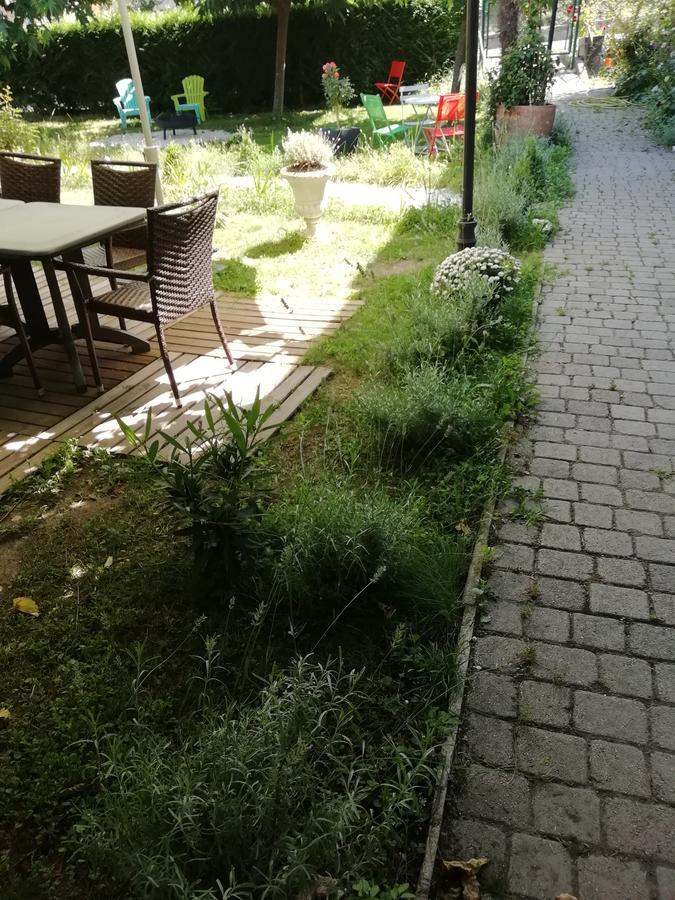 Гостевой дом La Mirabelle-Casteil Country House Экстерьер фото